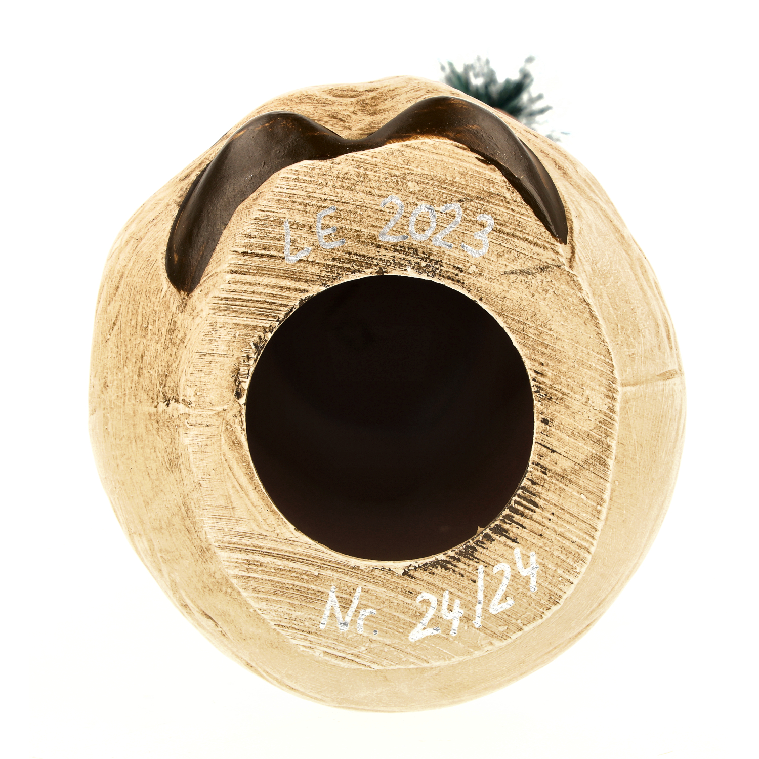 Unterseite Holzfigur mit Gravur LE 2023, Nr. 24/24