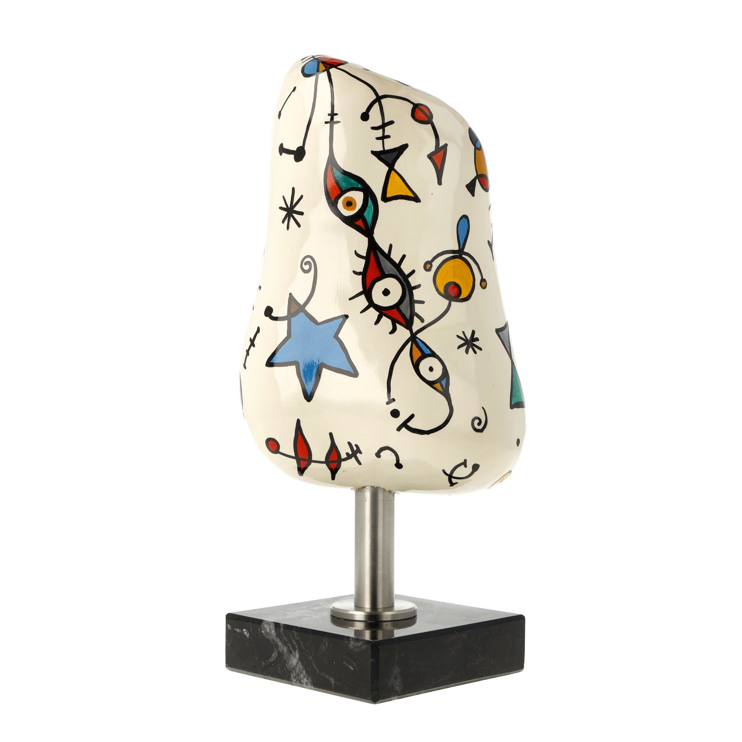Abstrakte Deko-Skulptur mit bunten Motiven auf Sockel