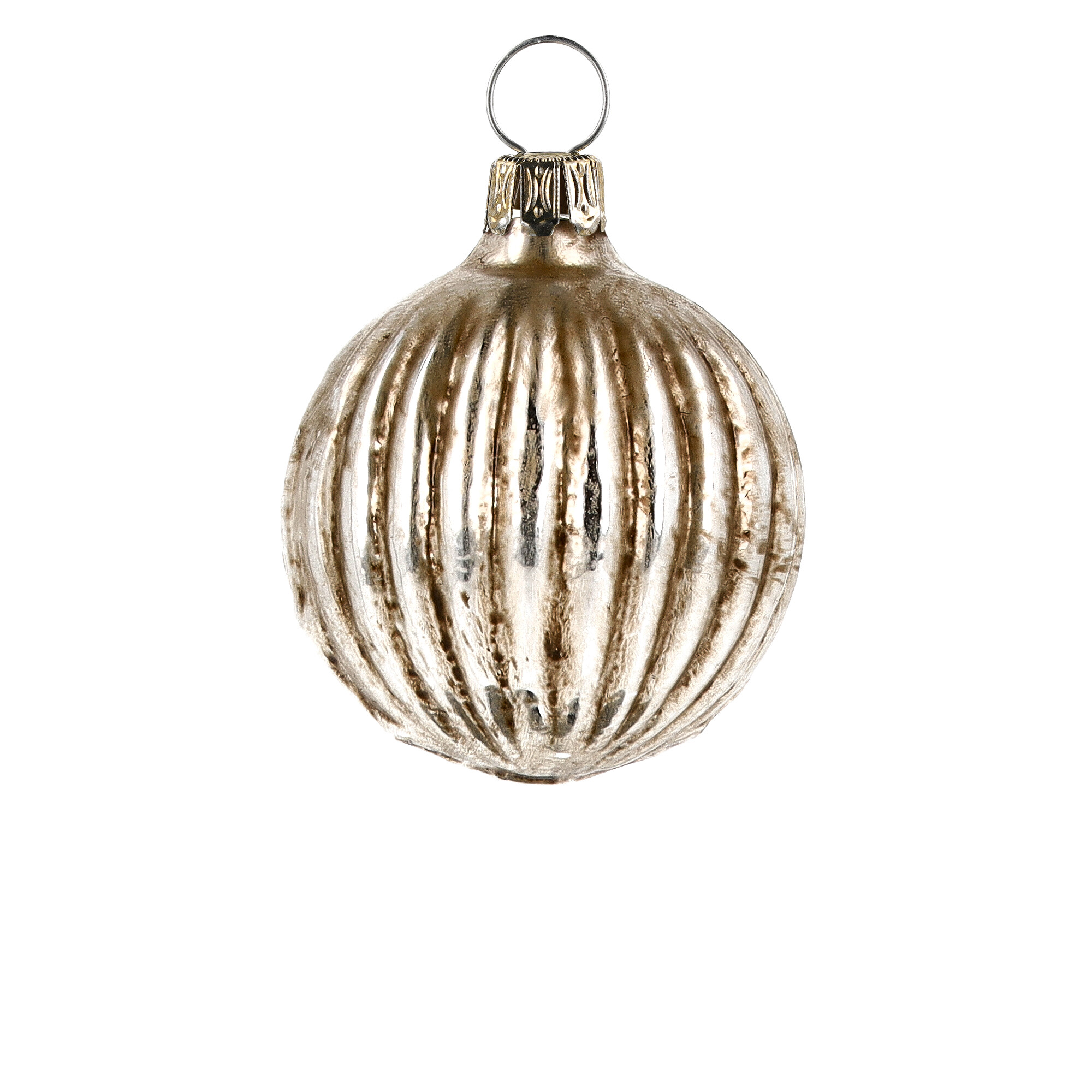 Goldene, geriffelte Glas-Christbaumkugel im Vintage-Look